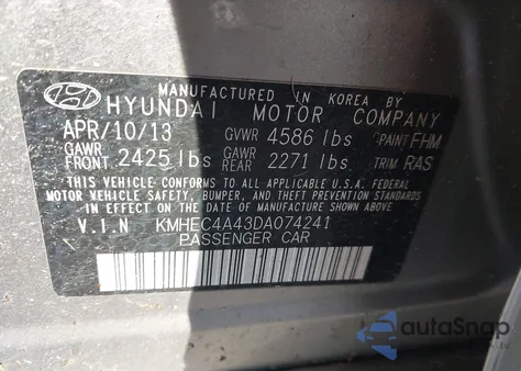 2013 Hyundai Sonata Hybrid Limited z USA, uszkodzony, nr VIN KMHEC4A43DA074241